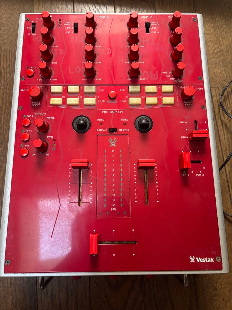 Vestax DJミキサー 赤