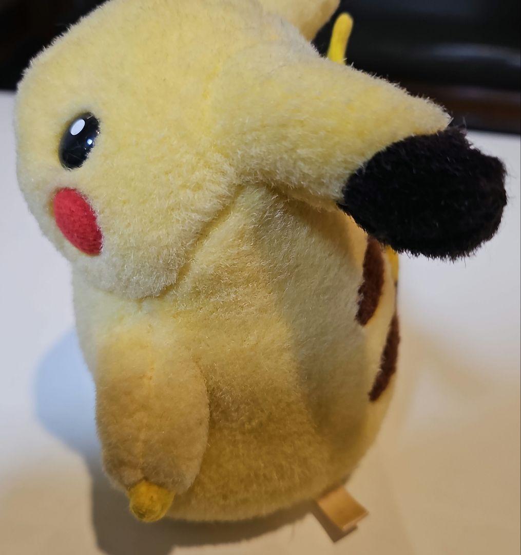 初期ピカチュウ　TOMY ぬいぐるみ　ピース　ポケモン