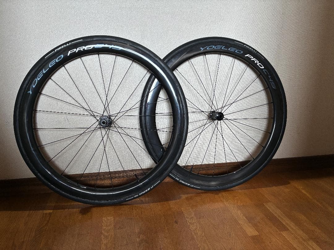 YOELEO SAT C45 DB PRO NXTタイヤはピレリ P ZERO
