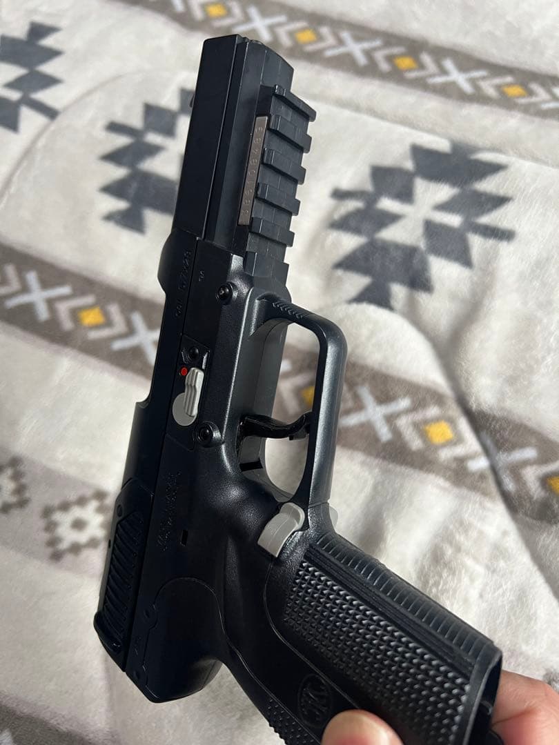 東京マルイ　FN5-7 ファイブセブン　ブラックモデル ガスガン