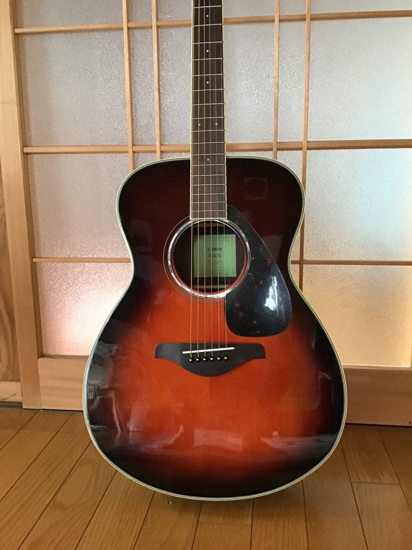 Yamaha アコースティックギター vew３１３０ R1