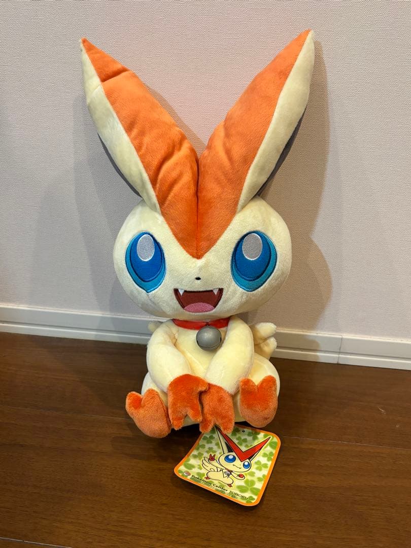 ポケモンセンタートウホク限定 等身大ビクティニ ぬいぐるみ やすらぎのすず