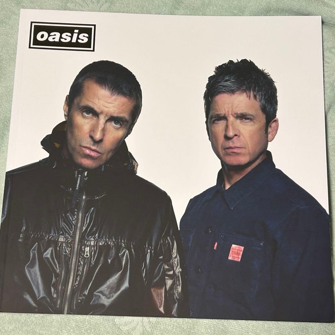 Oasis Live ‘25 ツアーパンフレット