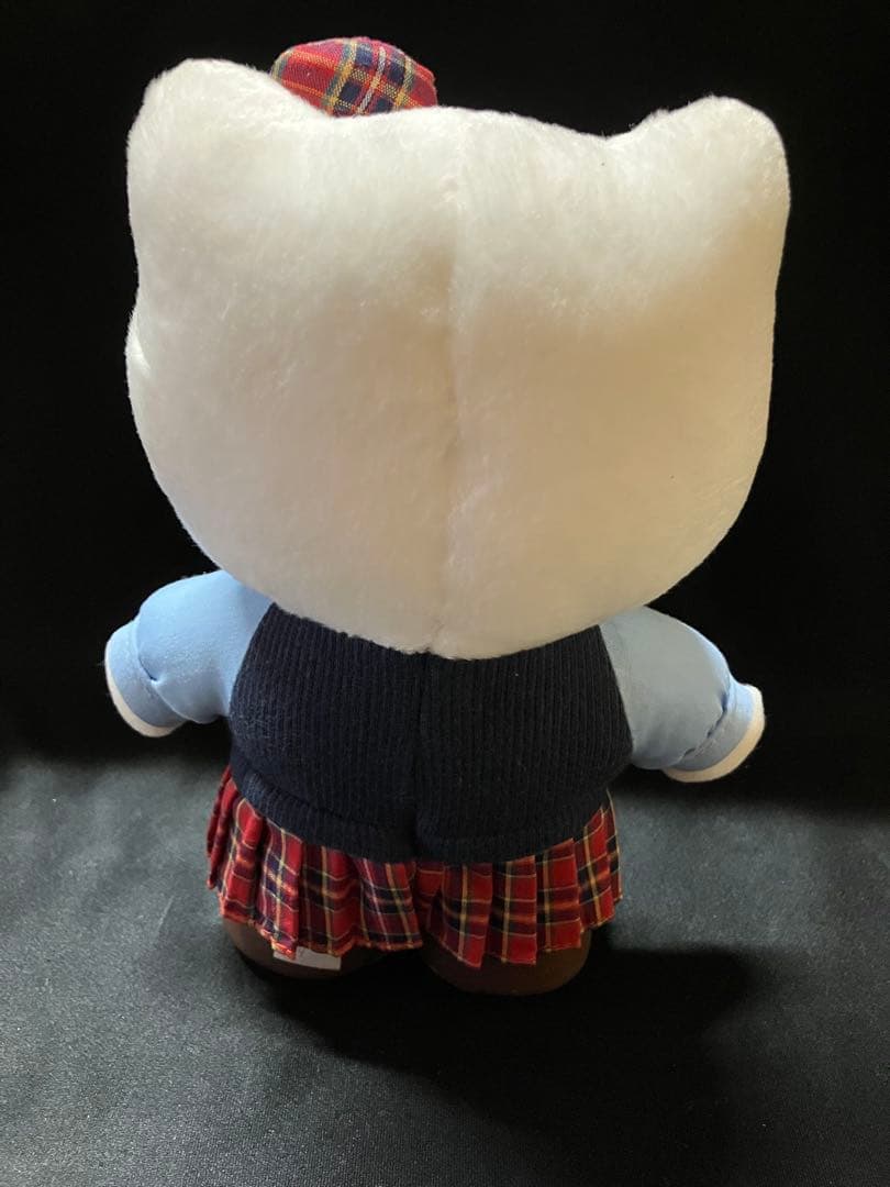 レア　ハローキティ　制服　ぬいぐるみ　B2244