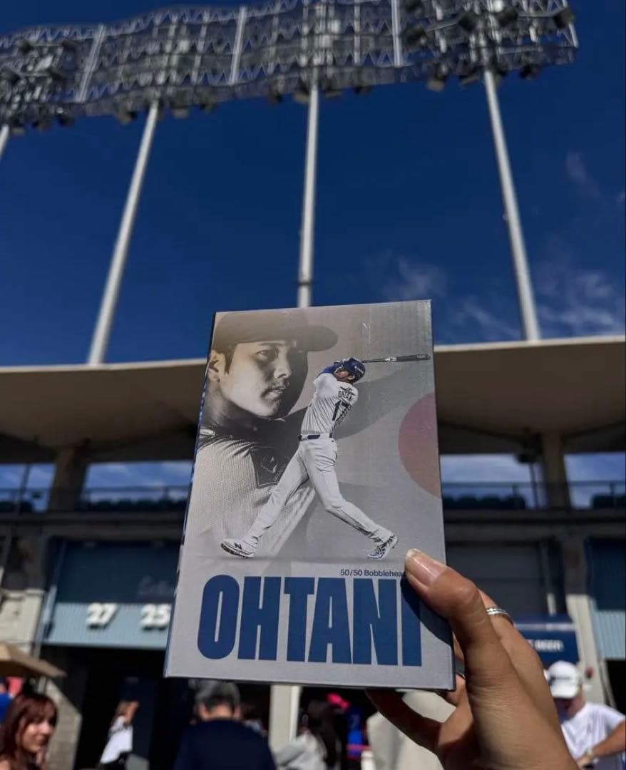 大谷翔平 50/50 ホームラン　ボブルヘッド　ドジャース　来場者限定　冊子