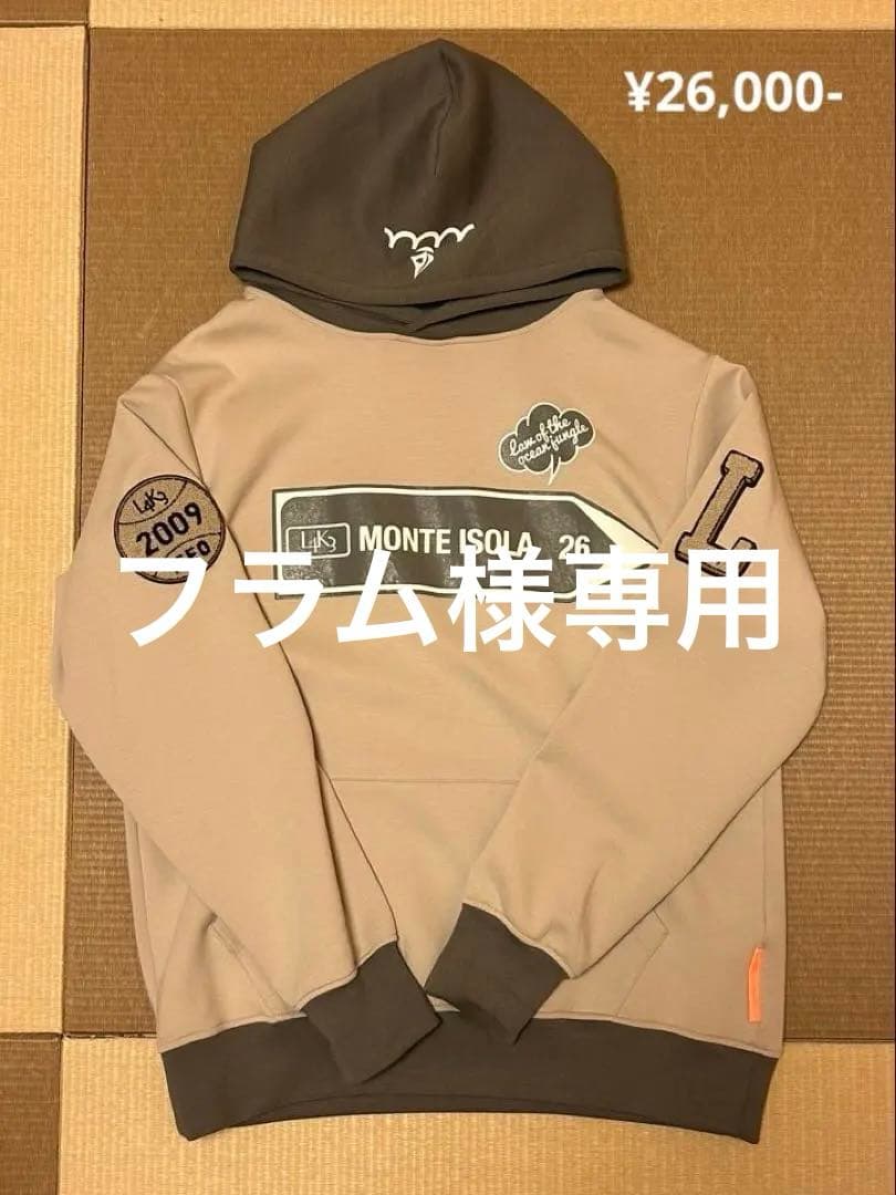 mutaパーカー