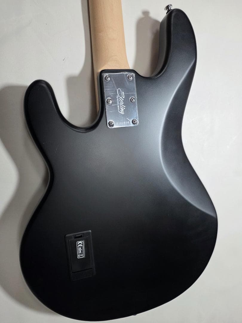 新品　保護シール有　Music Man SUB StingRay Ray4