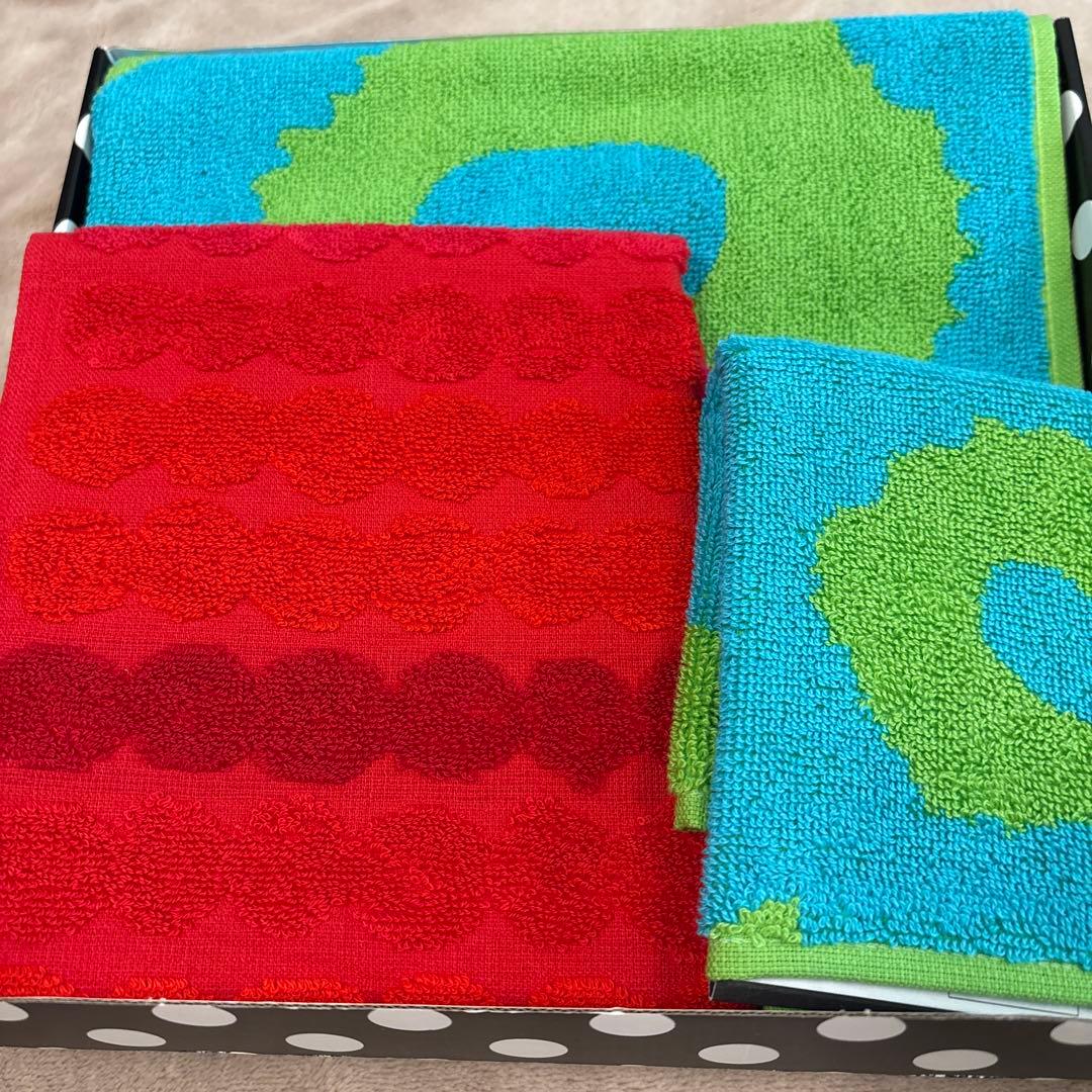 マリメッコ　marimekko タオル 3枚　セット
