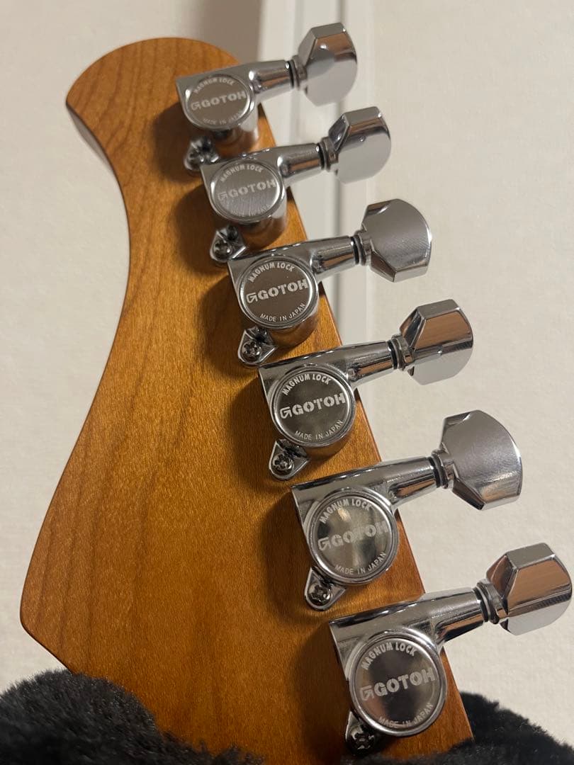 最終値下　バッカス ストラト GOTOHペグ fenderブリッジ