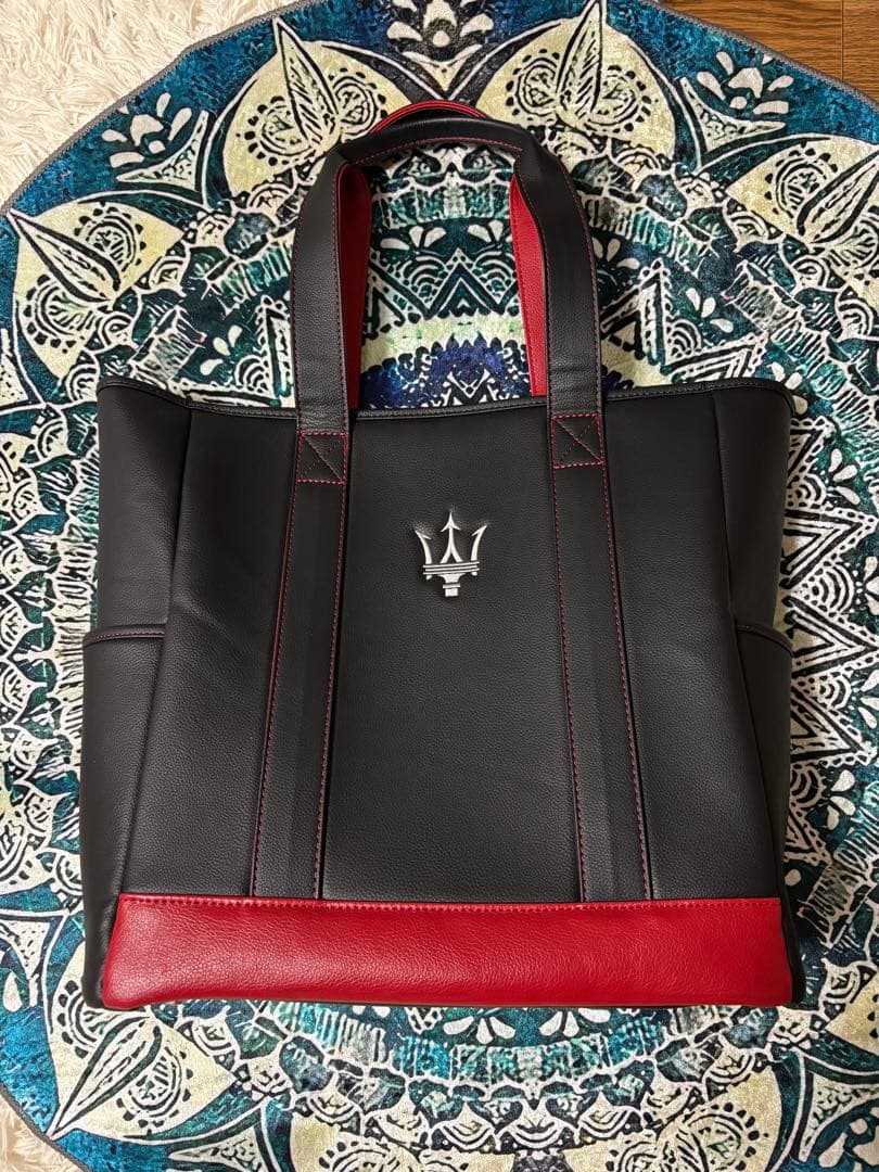 マセラティ　ゴルフバッグ【未使用美品】