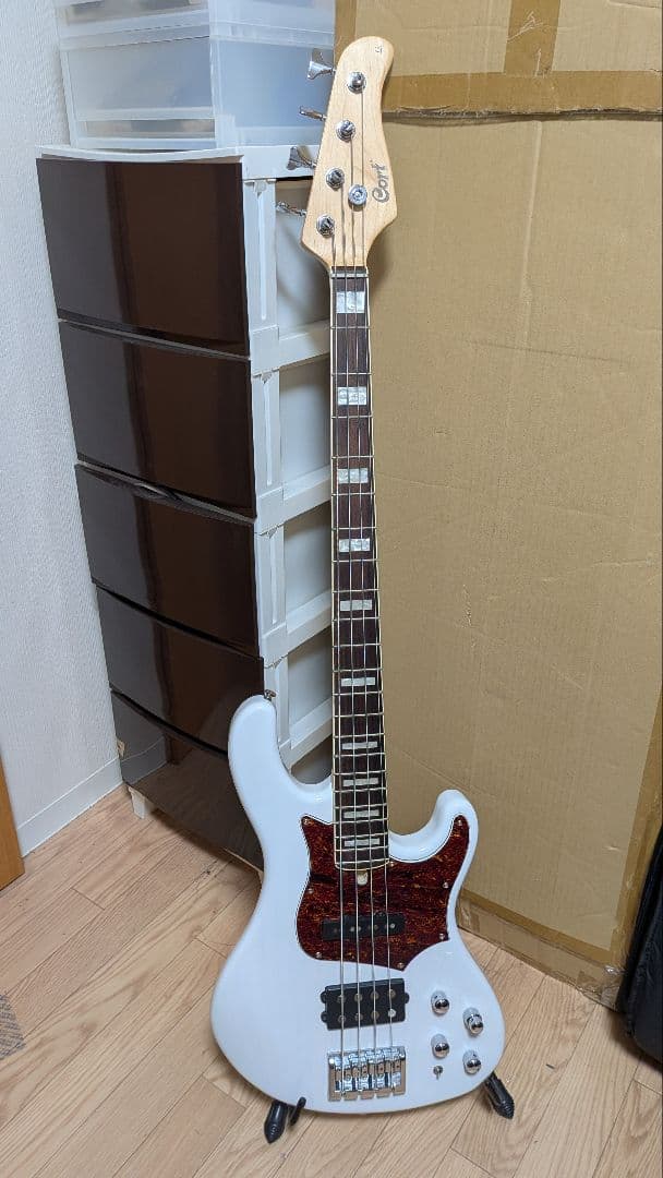 ベース [SALE] Cort GB74