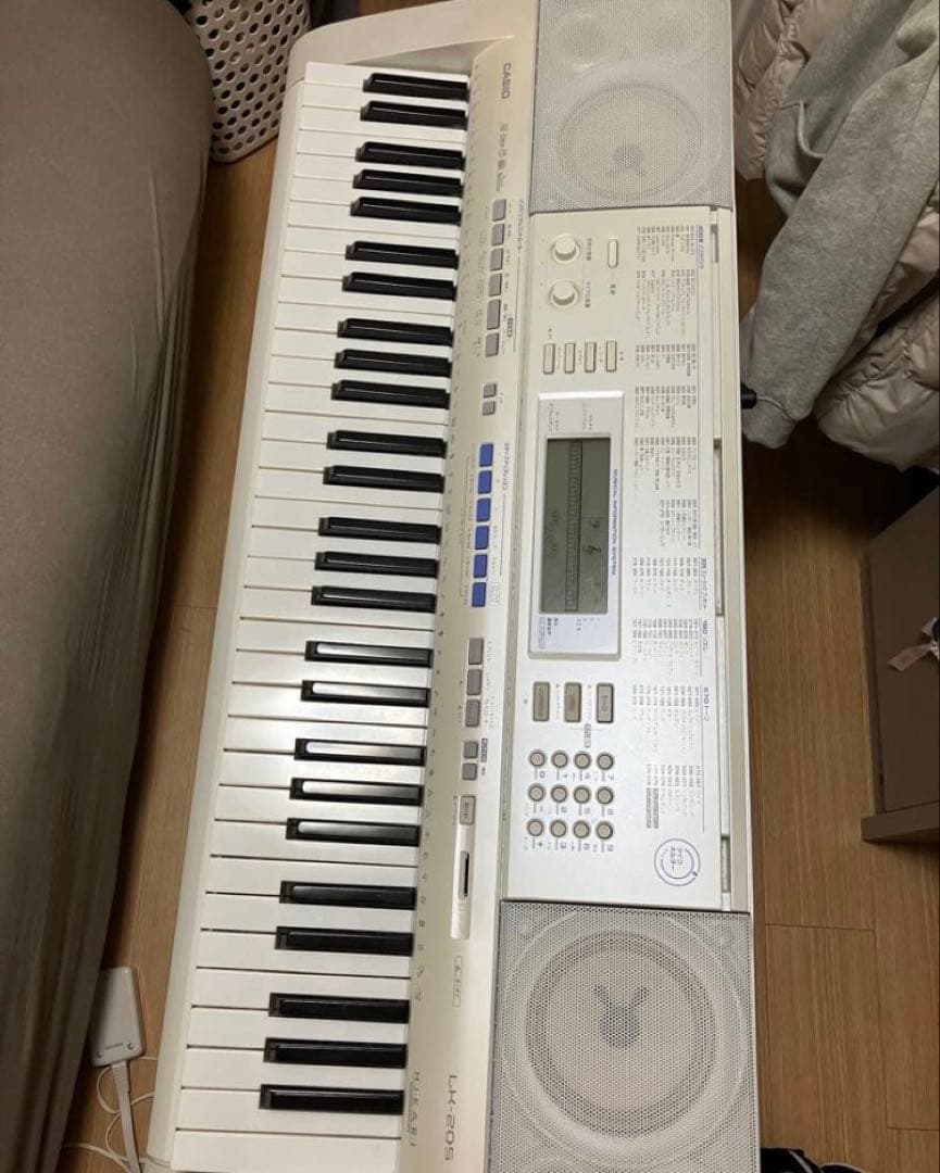 ホワイト電子キーボード スタンド付き