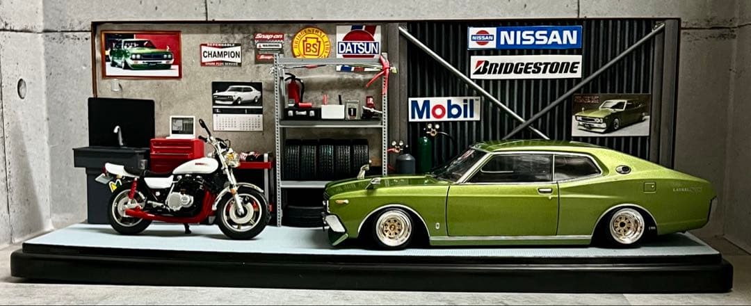 国産名車 1/24 日産 ローレル カスタム ガレージ ジオラマ ZⅡ ミニカー