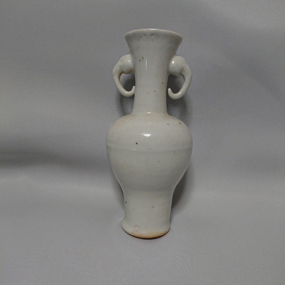 白磁花瓶