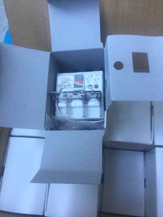 漏電遮断器 60A 20個入り