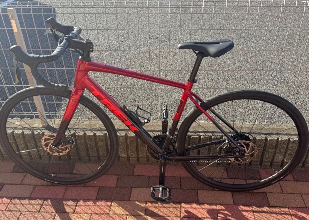 Trek アルミフレーム ロードバイク送料込み値段