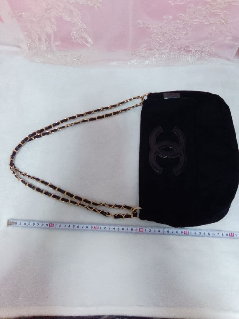 CHANEL ノベルティブラック ショルダーバッグ ブラックロゴ付き