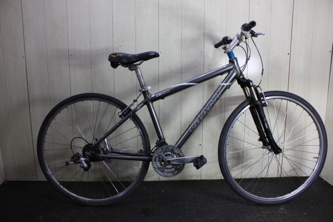 GIANT CS-3200 700C アルミ 21速 430mm クロスバイク