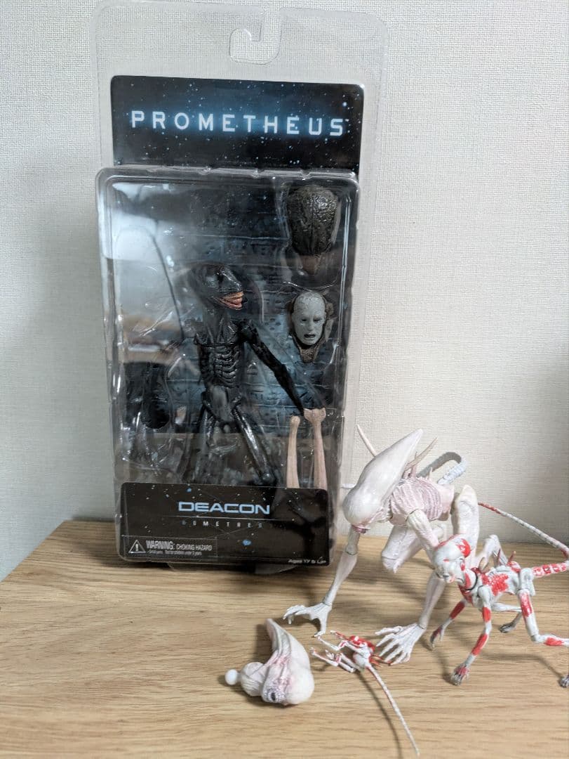 Neca エイリアン