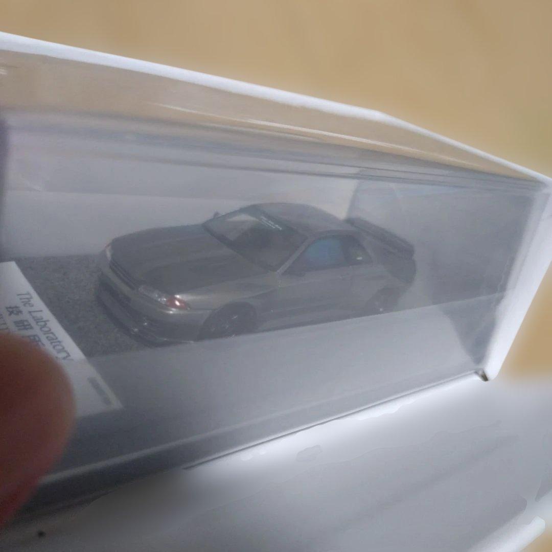 ミニカー R32GTR The laboratory 1/64