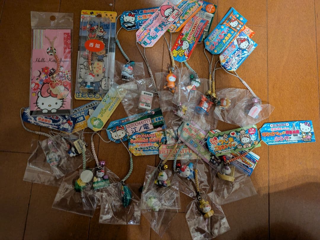 【新品】ご当地キティ　ストラップ　根付け 20点セット　まとめ売り