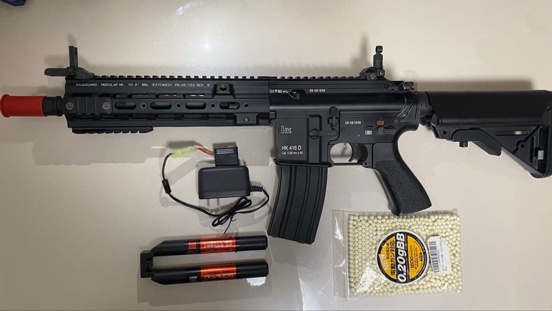 HK416D 次世代電動ガン　東京マルイ　バッテリー充電器付き