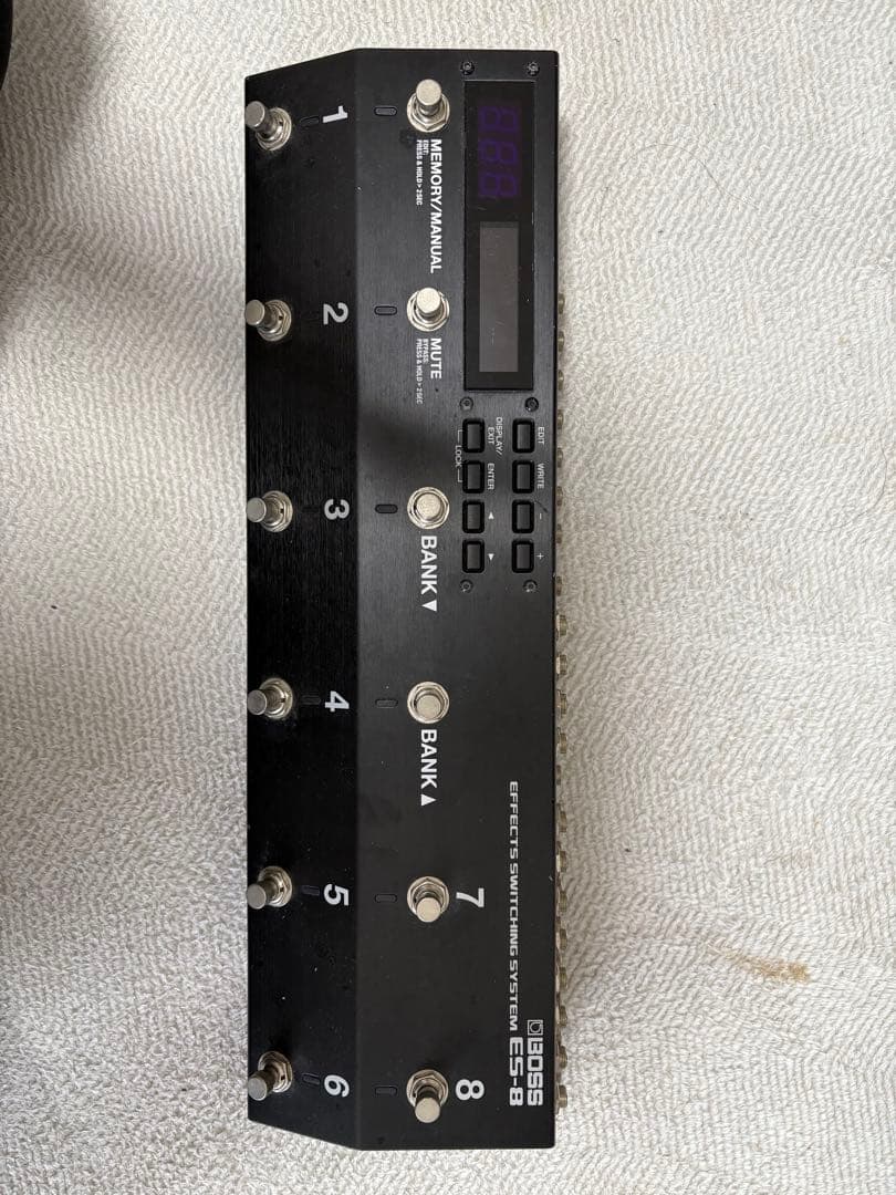 BOSS ES-8 プログラマブルスイッチャー