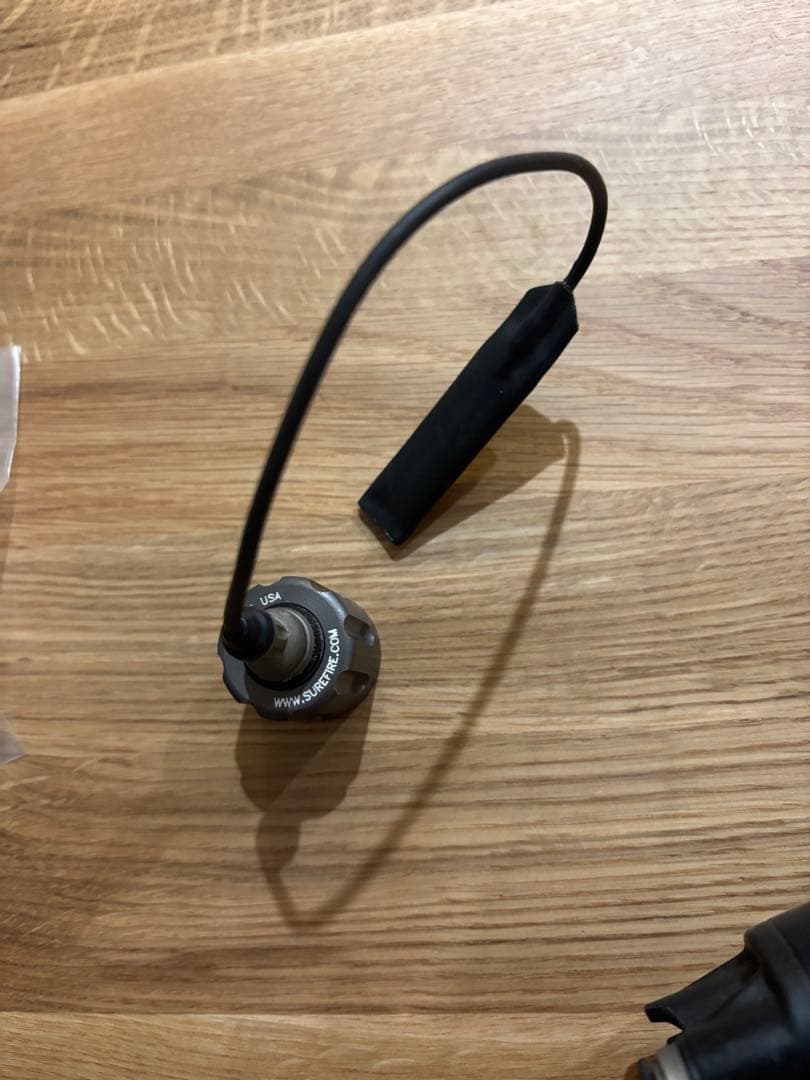 SureFire M951用リモートスイッチ