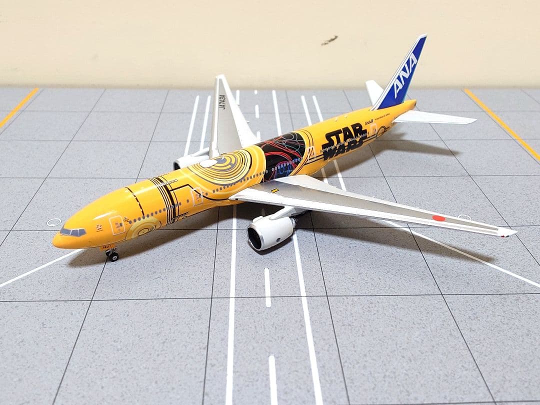 【ANA B777-200ER 1/400 スター・ウォーズ JA743A】