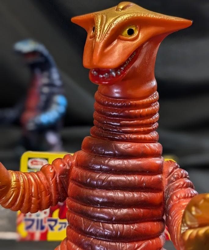 サドラー＆デットン　帰ってきたウルトラマン登場怪獣（ブルマァク復刻）２体セット