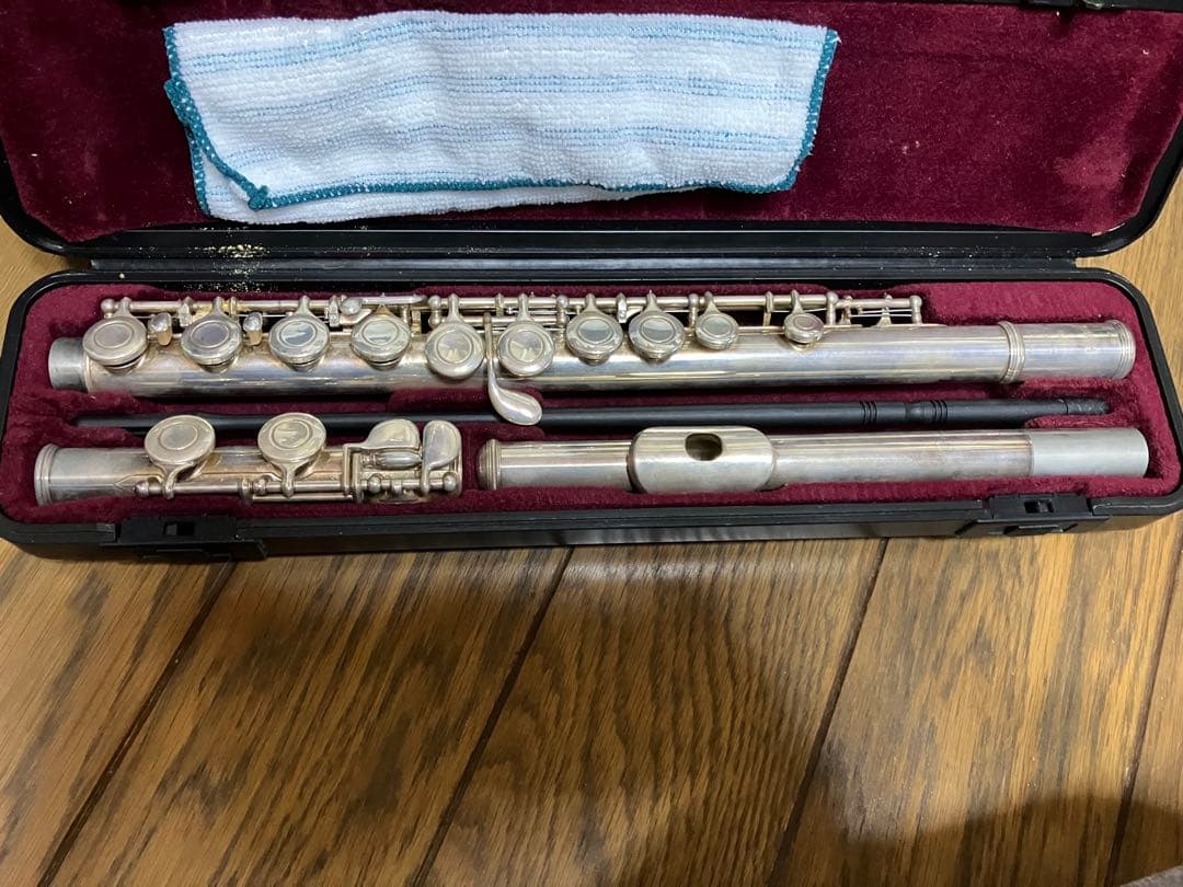 YAMAHAフルート 211本体 ケース付き