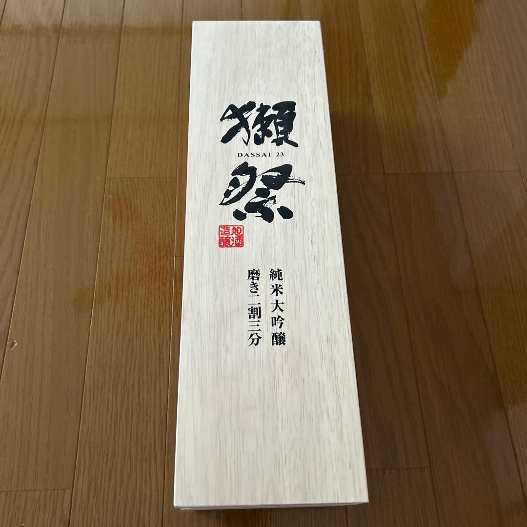 獺祭 純米大吟醸 磨き二割三分 木箱入り 1800ml