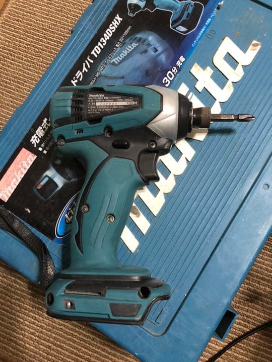 マキタ　インパクト　14.4v TD134D