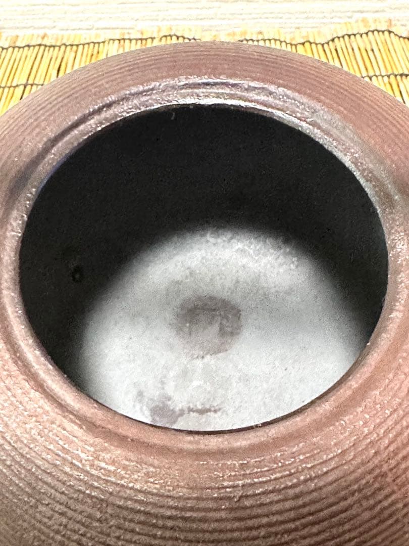 未使用品、供箱付　南部鉄器伝統工芸士　佐藤勝芳南部宝寿堂　姥口糸目　南部鉄瓶