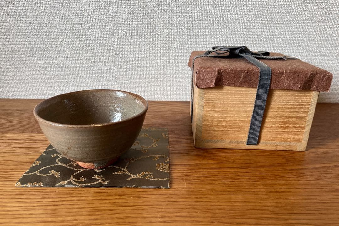 唐津茶碗（中里 重利作）共箱 【茶道用抹茶碗】