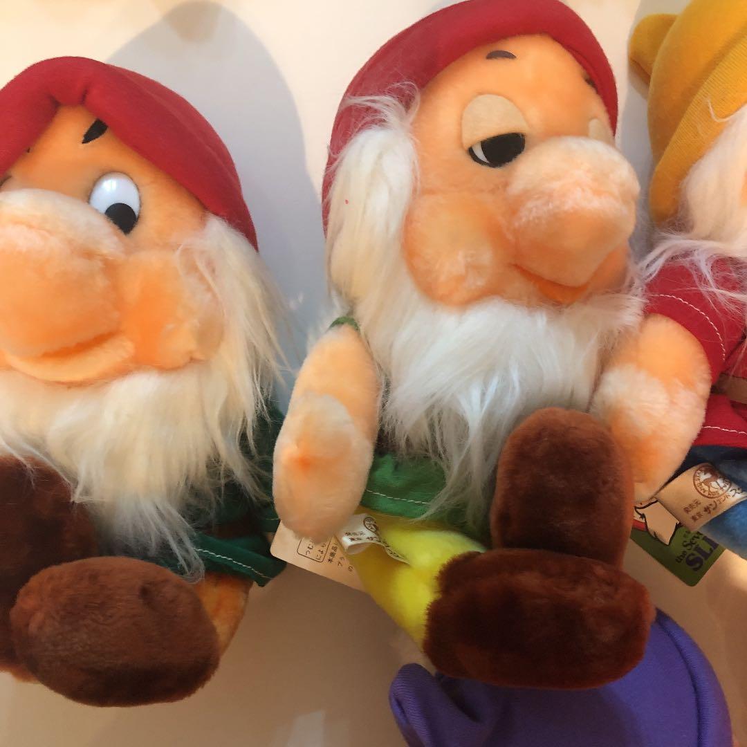 ディズニー　7人の小人　ぬいぐるみ