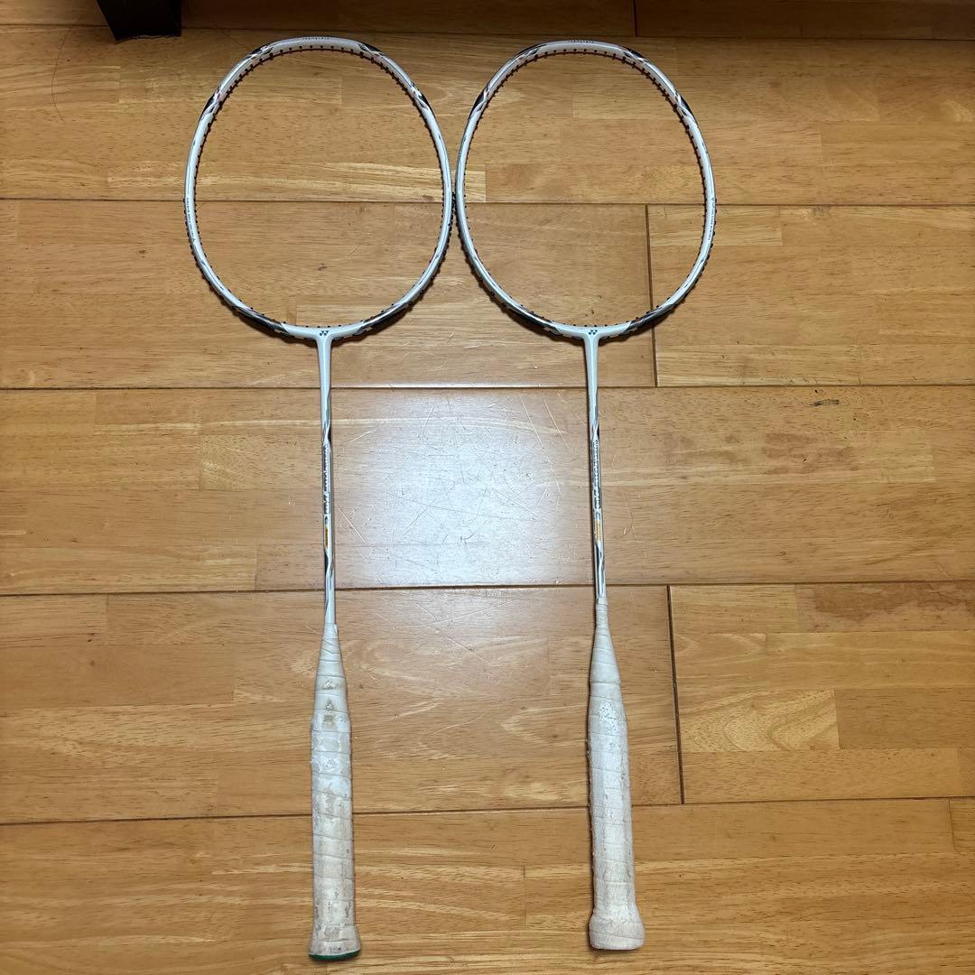 VOLTRIC70Etuneバドミントンラケット 2本セット