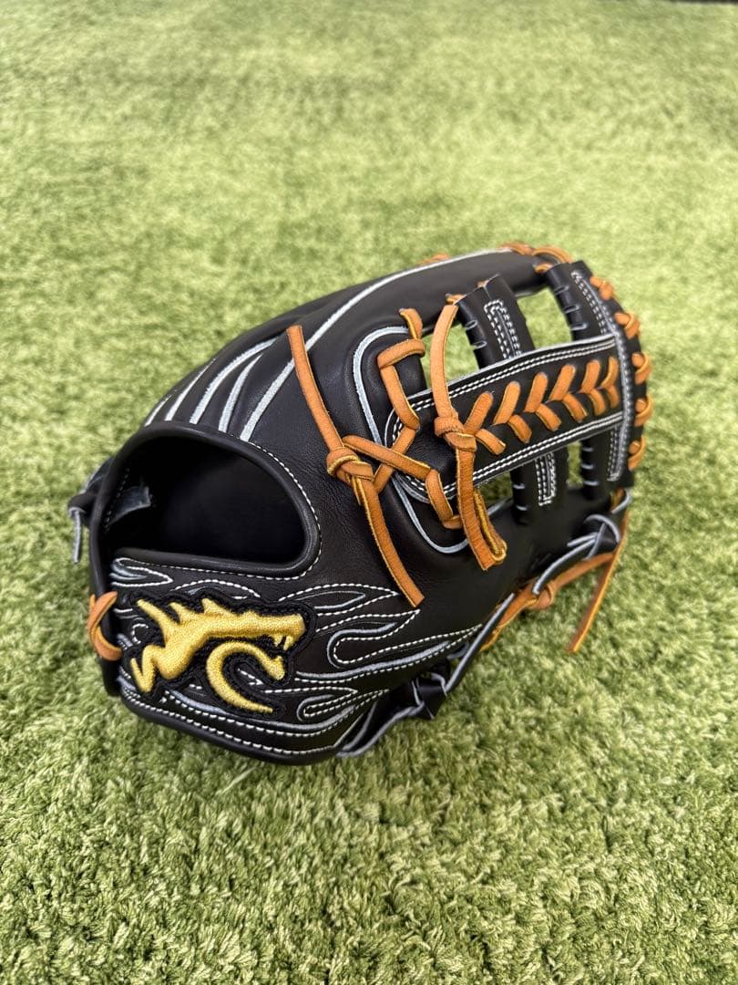 Ryu 硬式グローブ 黒 ホワイトステッチ 内野手用