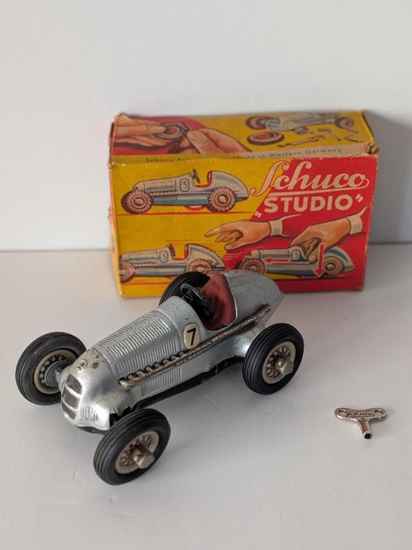 値下げ！ブリキのおもちゃ Schuco Studio 1050 ミニカー レア物