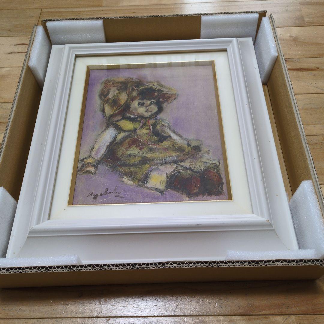 人形の絵画 白フレーム付き