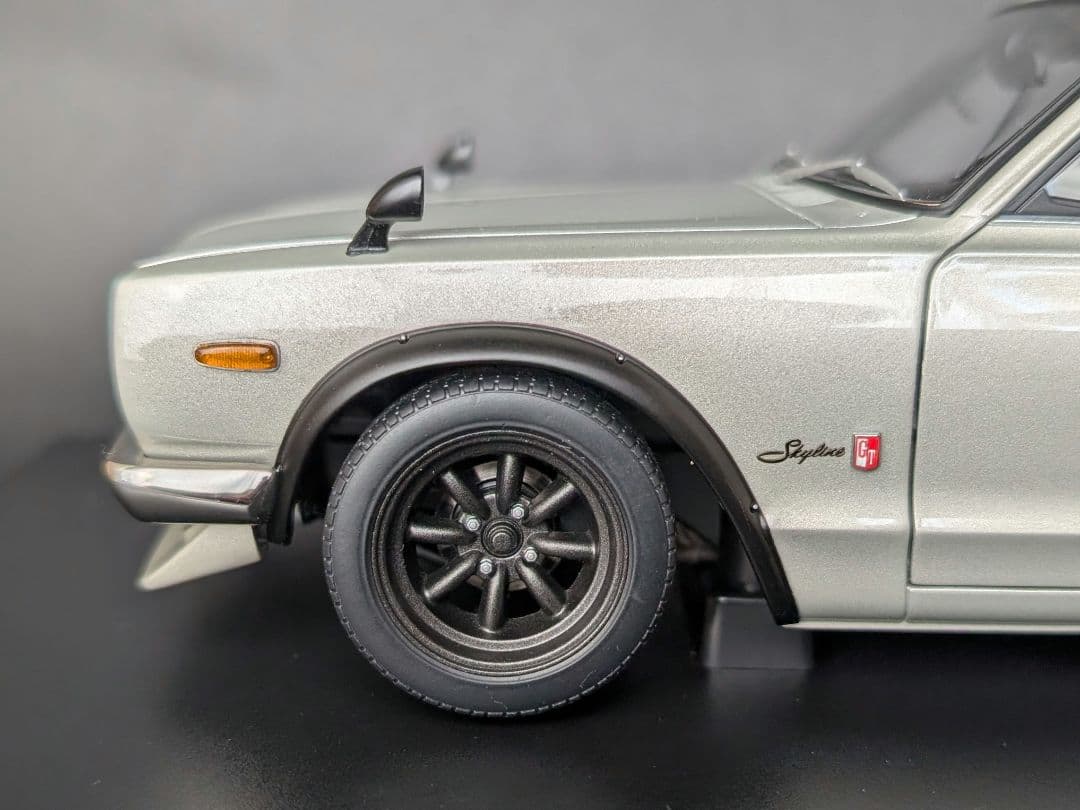 【ちっち】オートアート 1/18 GT-R KPGC10 ハコスカ
