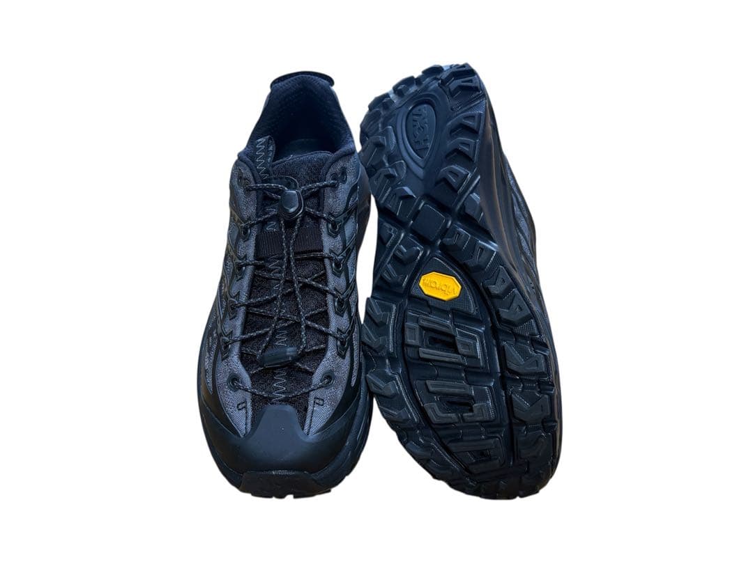 HOKA シューズ