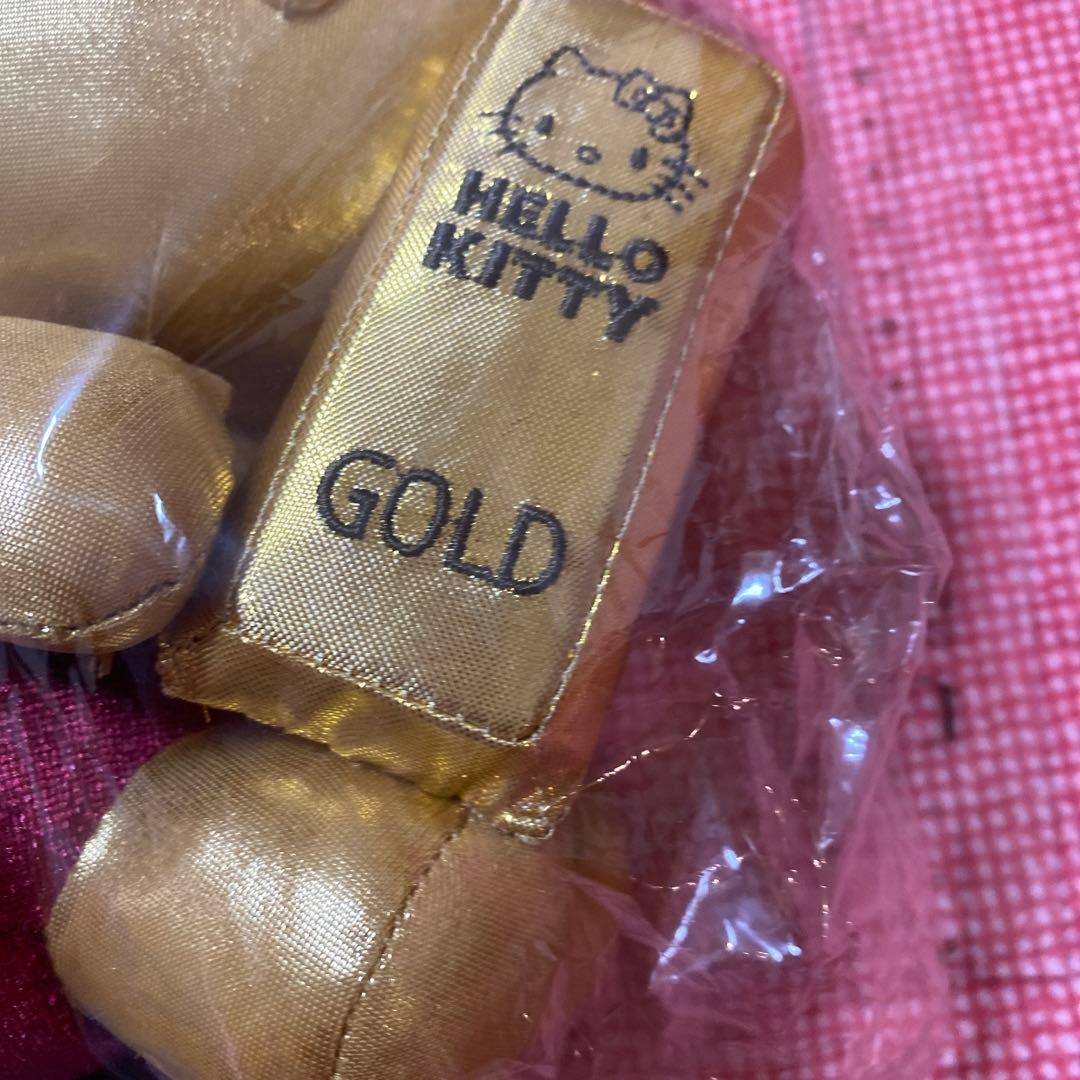 GOLDキティーちゃんぬいぐるみ
