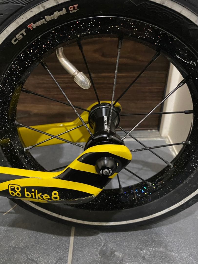 bike8 エアロスピード　ランバイク　カーボンフレーム