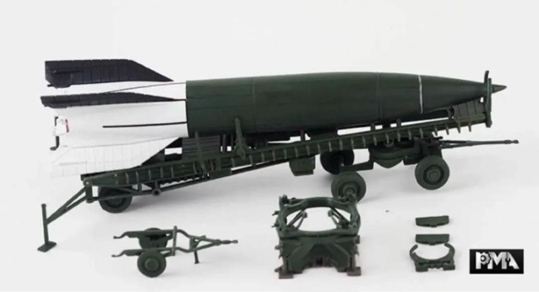 A）PMA製 WWⅡ ドイツ軍V2ロケット弾道ミサイル　1/72 完成品模型