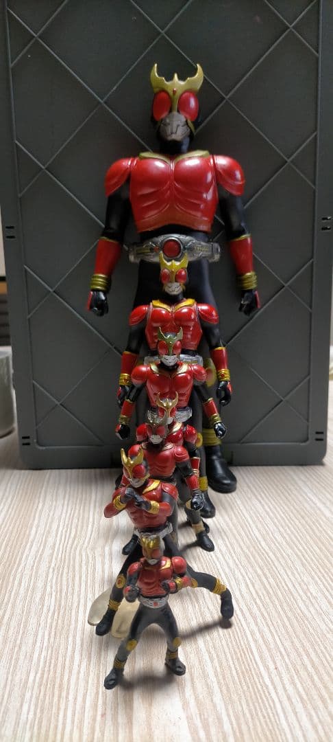 仮面ライダークウガ7体(当時物)