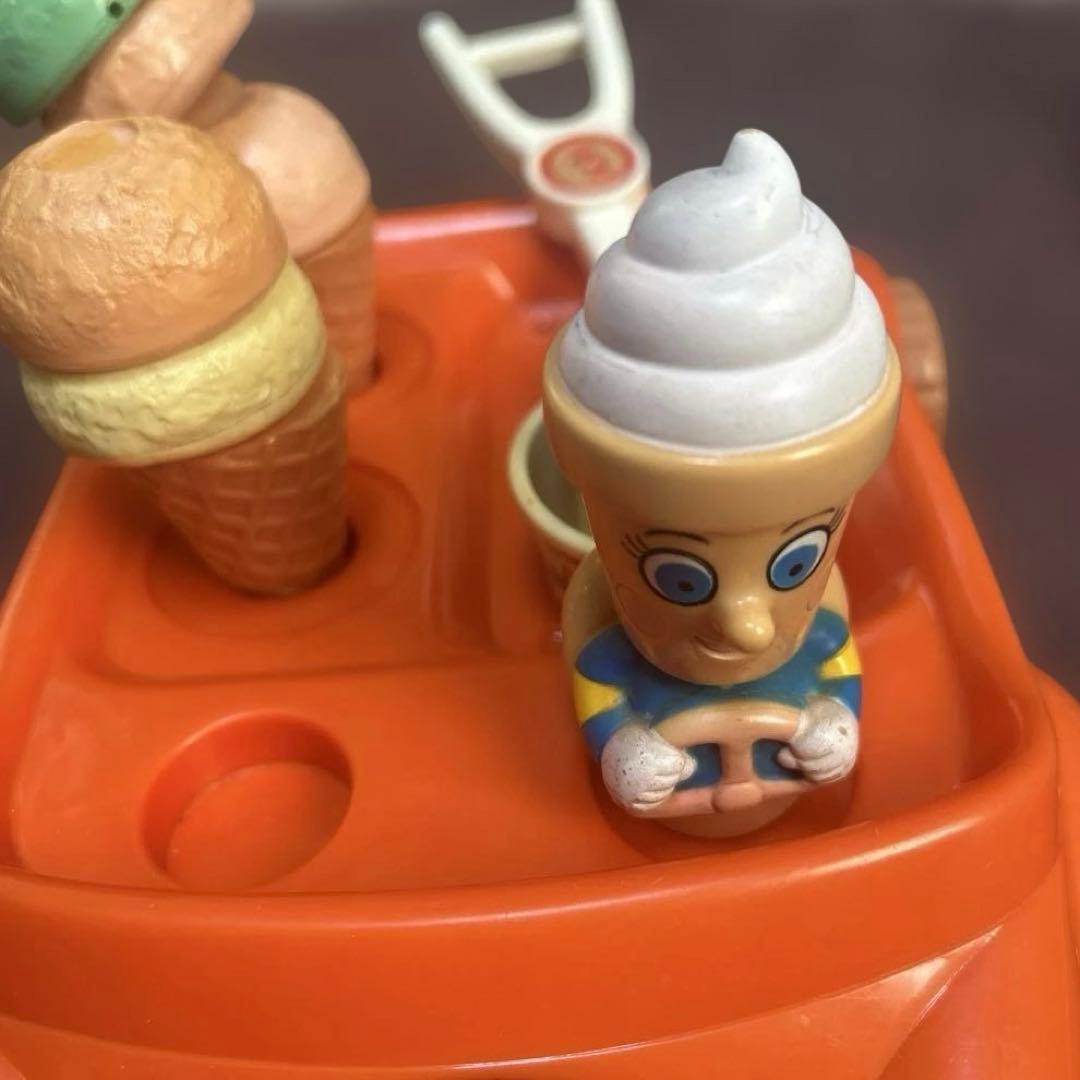 アンパンマン　TOHO ソフトクリームマン　アイス屋さん　おもちゃ　車　乗り物