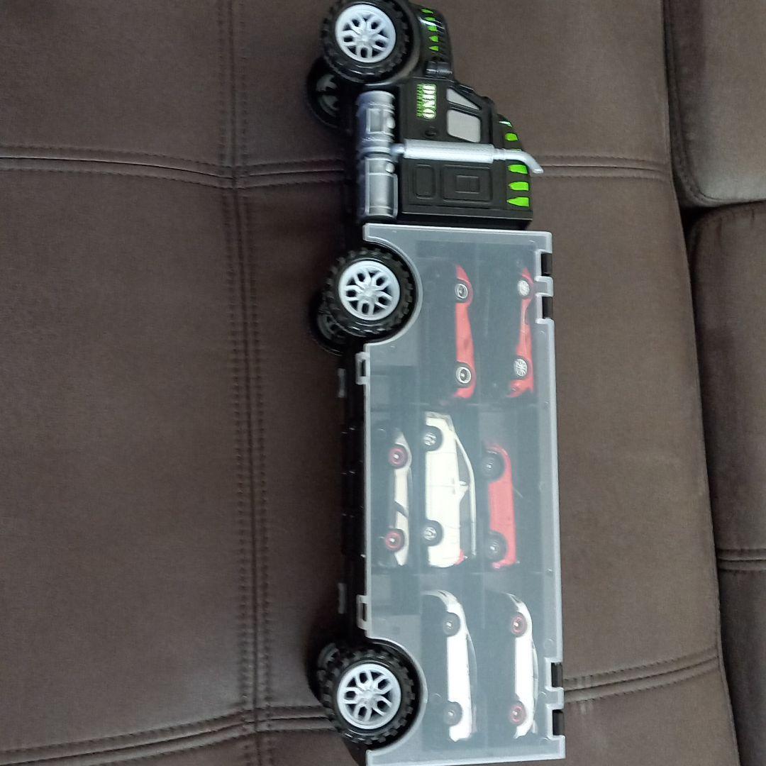 車 おもちゃ