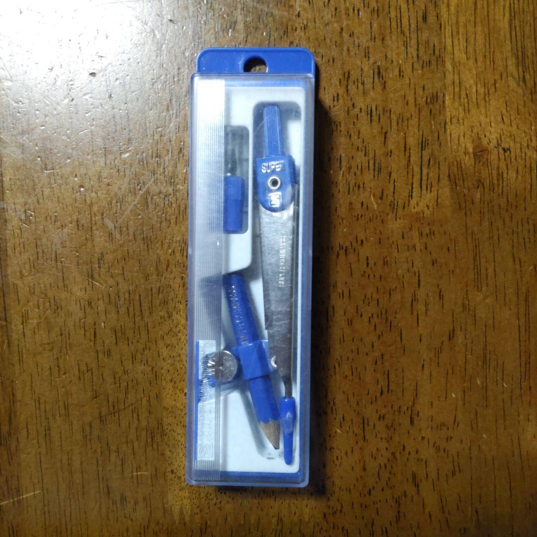 コンパス