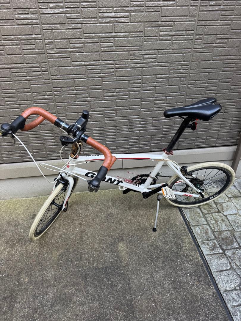 GIANT ジャイアントIDIOMイディオム　ミニベロロード